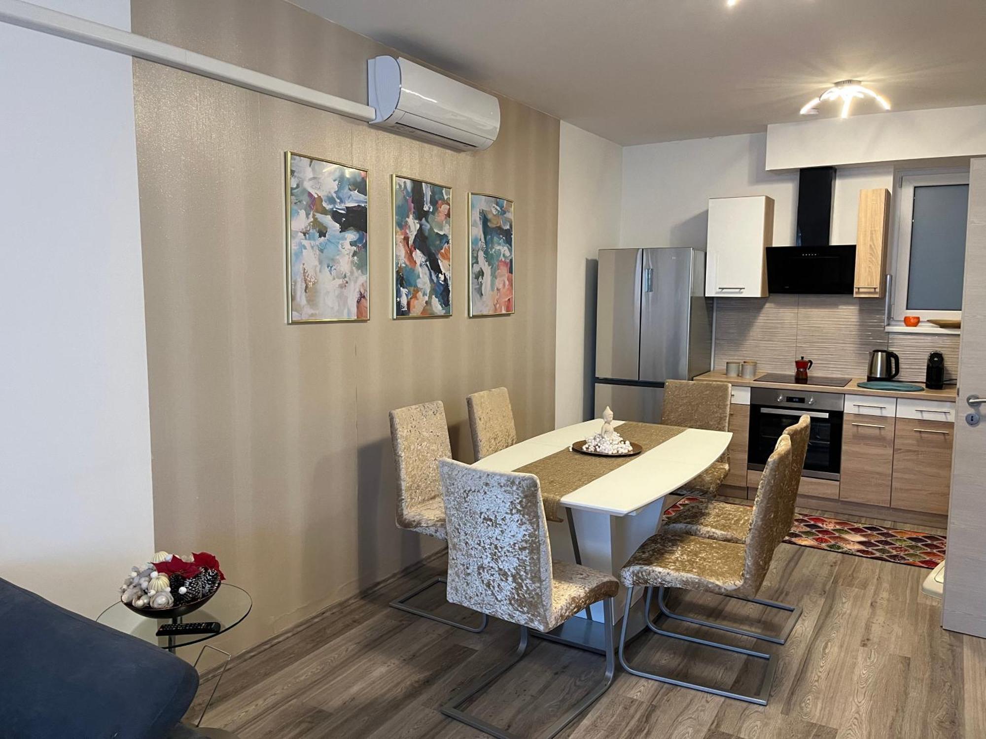 Brookforest Belvarosi Apartman 德布勒森 外观 照片
